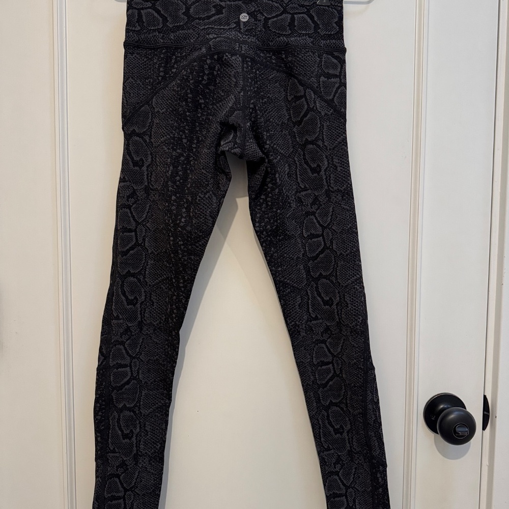Vimmia Reversible Python Leggings (XS) | Grey/Bla… - image 4